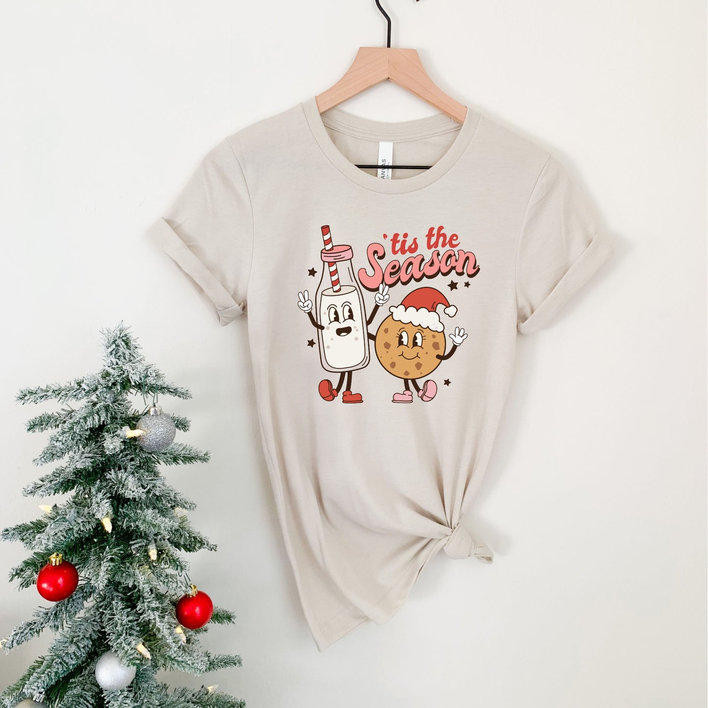 Retro 'Tis the Season Milk & Cookies Tshirt